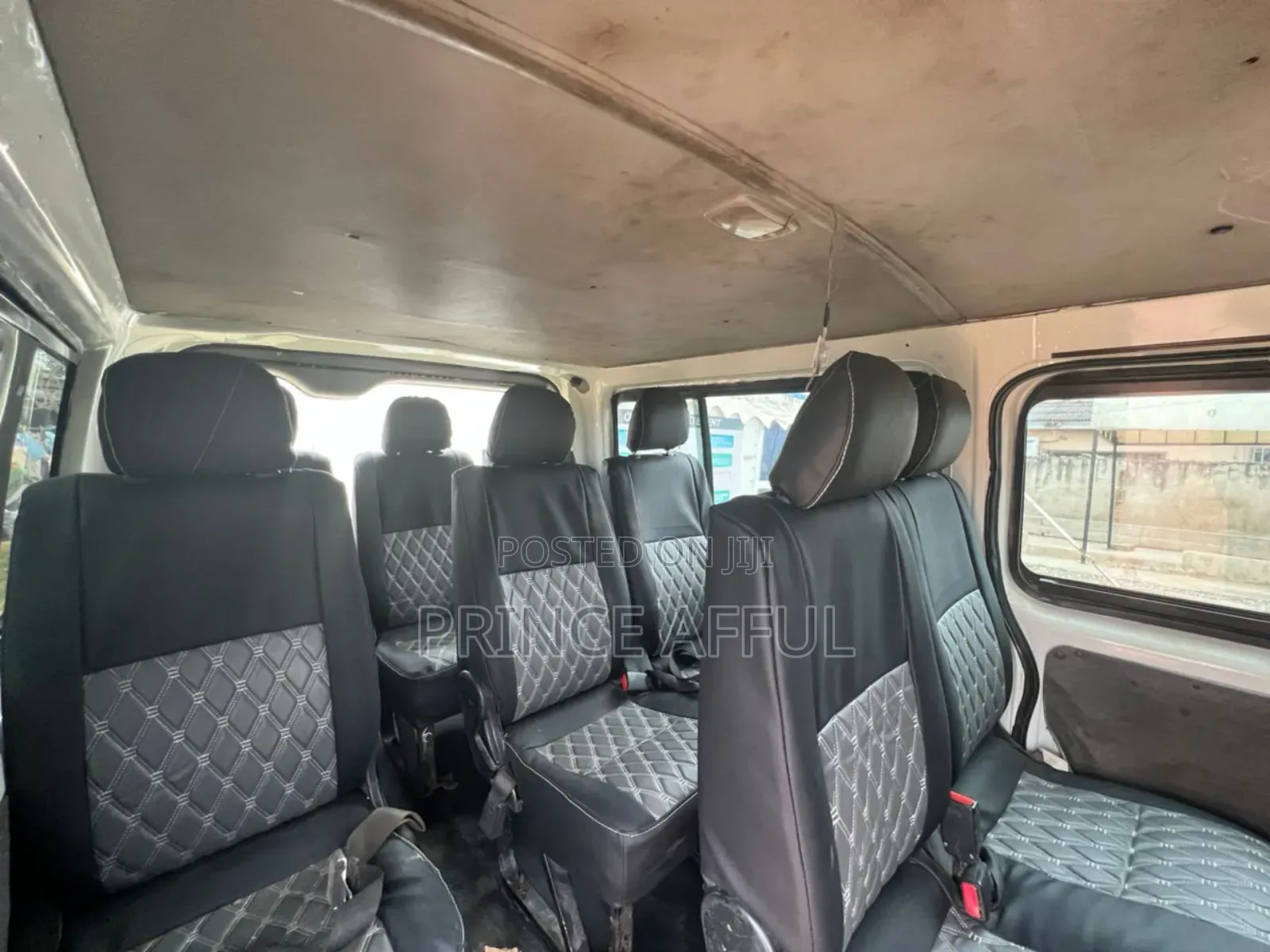 Toyota HiAce 2010 White