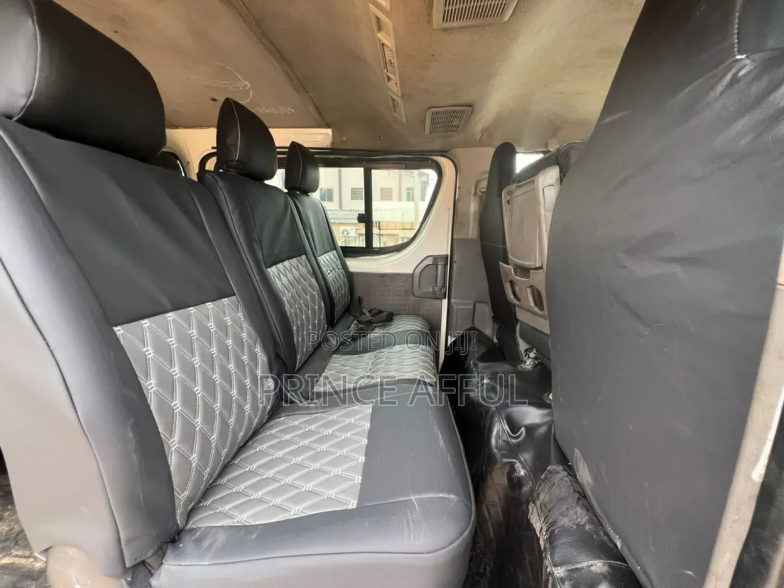 Toyota HiAce 2010 White