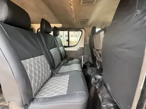 Toyota HiAce 2010 White