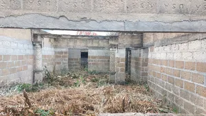 6bdrm House in Born To Pray Estate, Ejisu-Juaben Municipal for sale