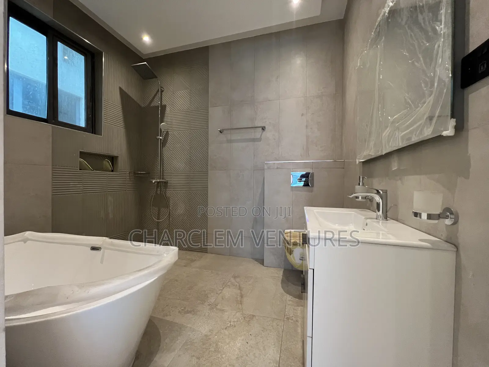 4bdrm House in Charclem Ventures, Accra Metropolitan for sale