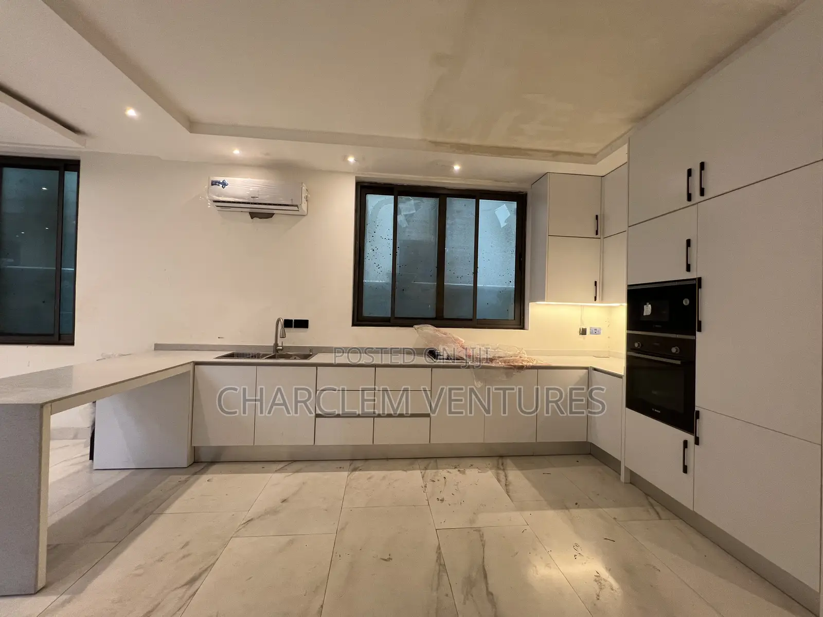 4bdrm House in Charclem Ventures, Accra Metropolitan for sale