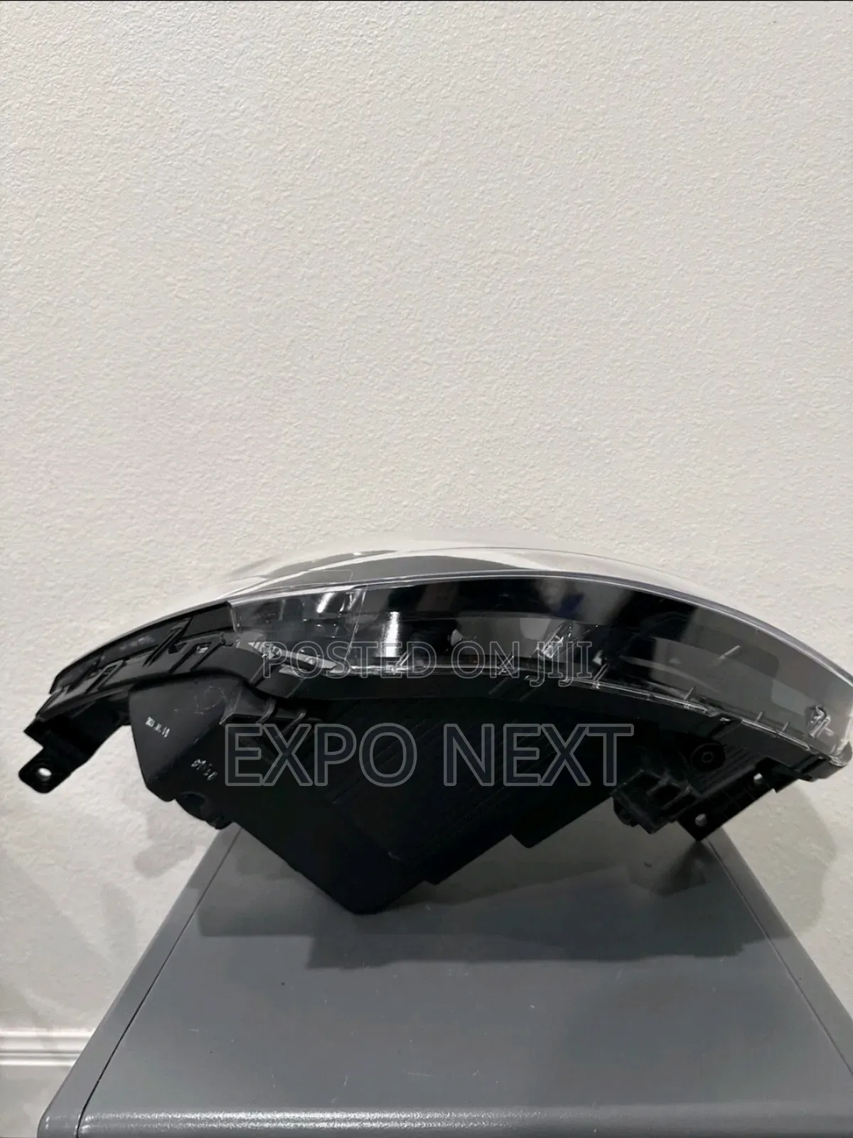2014-2019 Kia Soul Right Side Headlight  Used