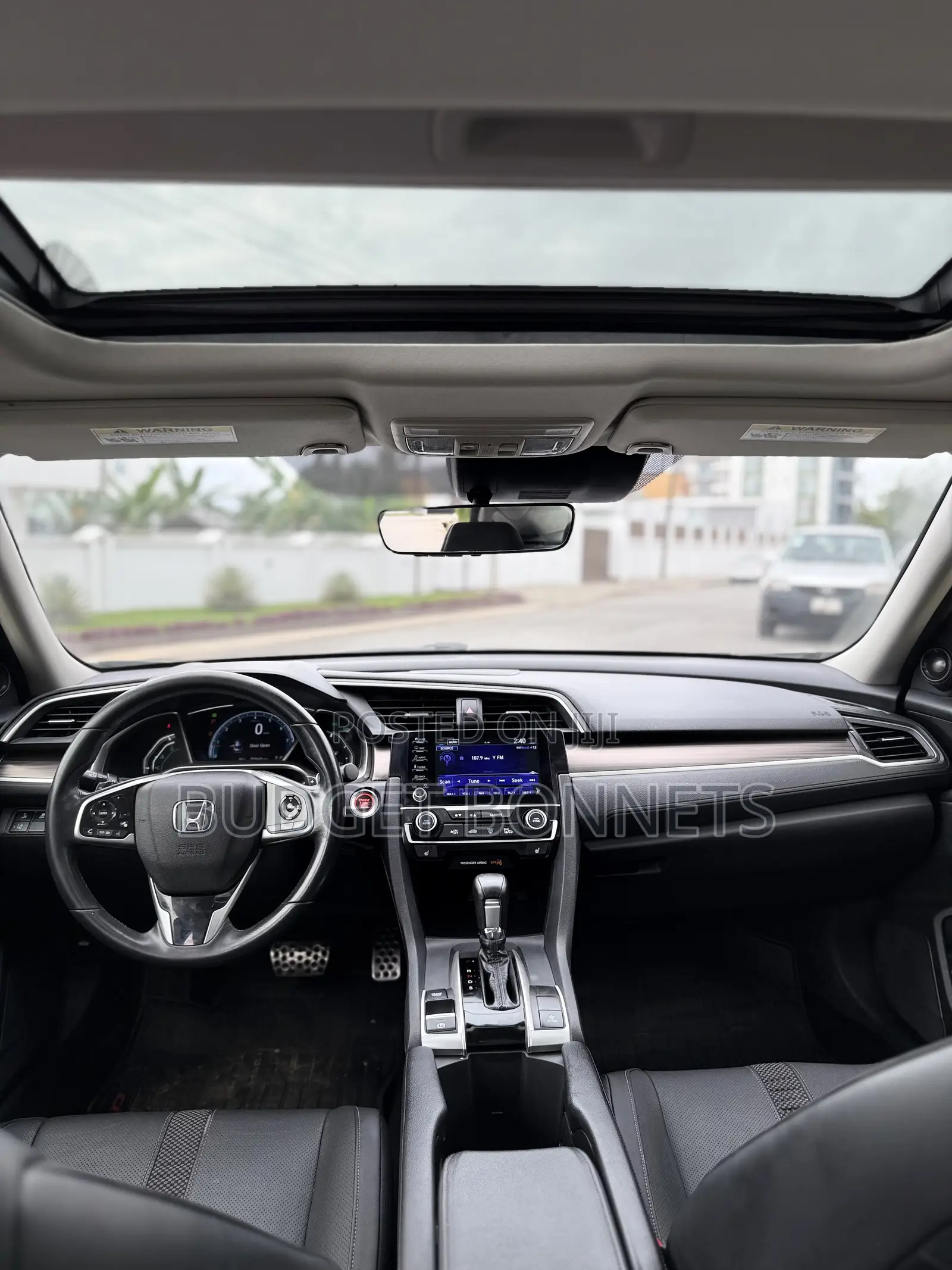 Honda Civic Touring Sedan 2019 White