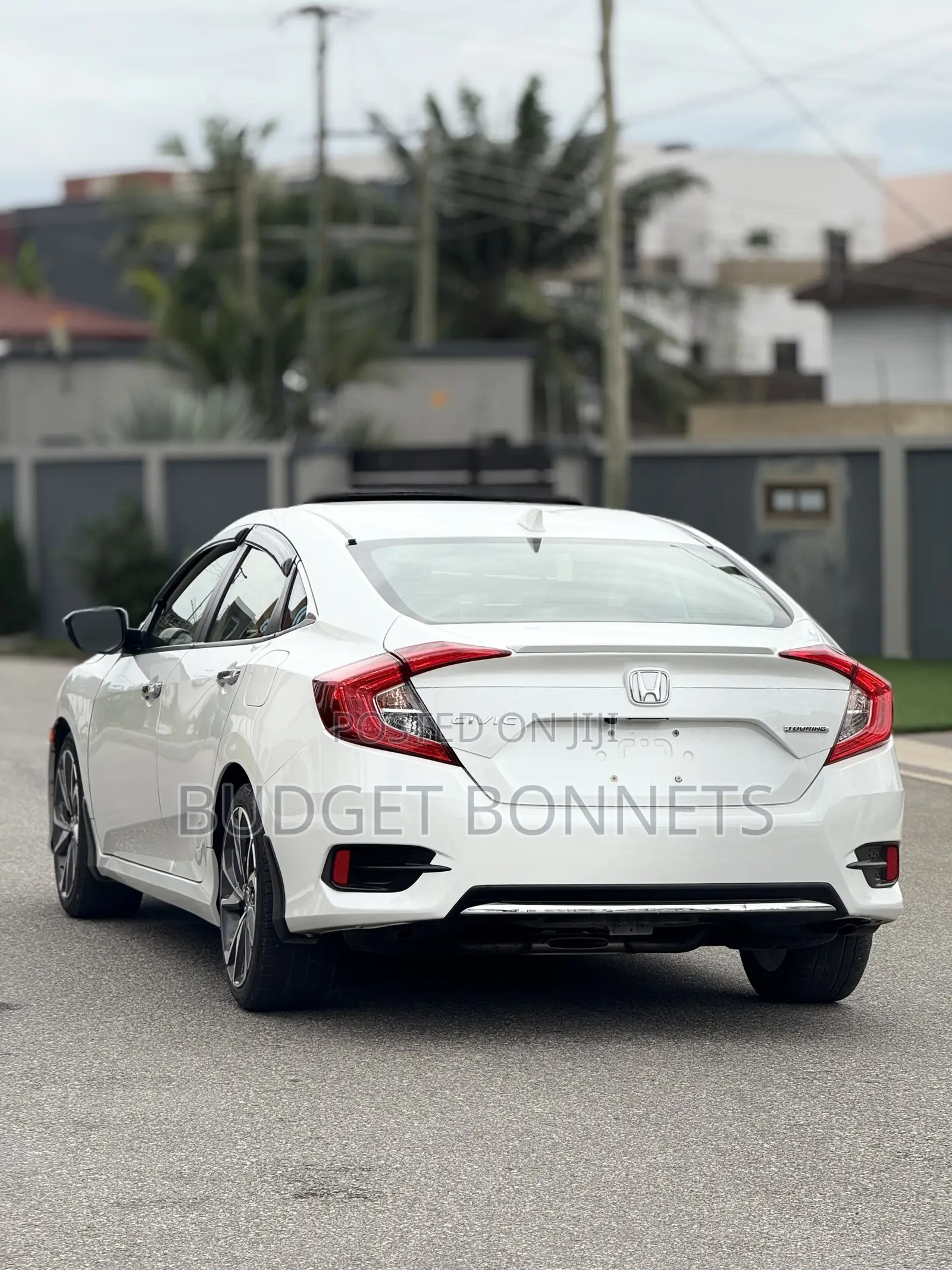 Honda Civic Touring Sedan 2019 White