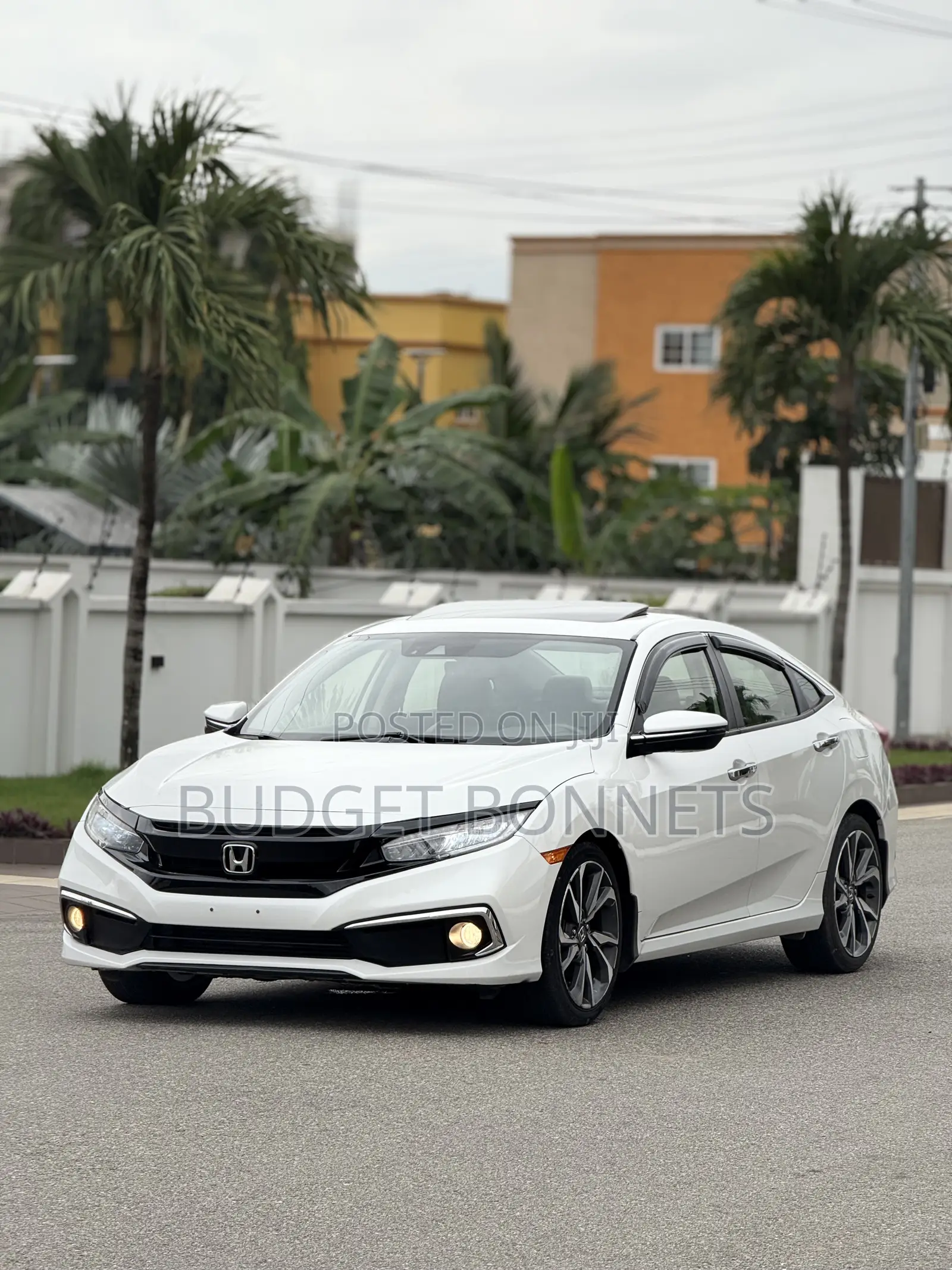 Honda Civic Touring Sedan 2019 White