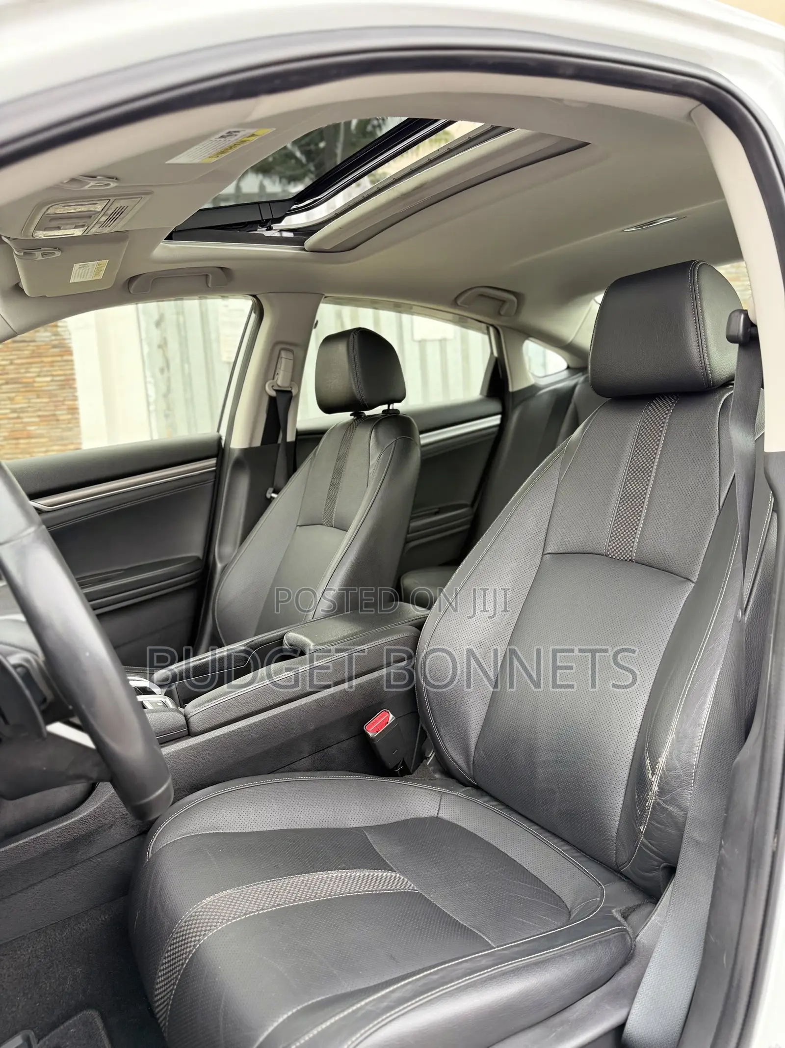Honda Civic Touring Sedan 2019 White