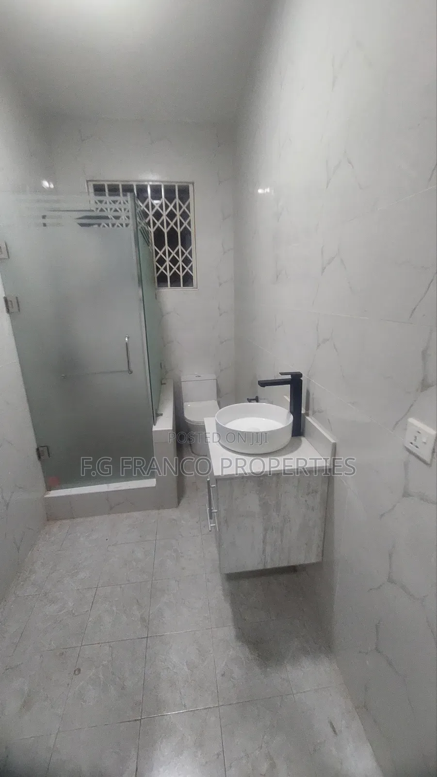 2bdrm Apartment in Kg.Franco Properties, Spintex for rent