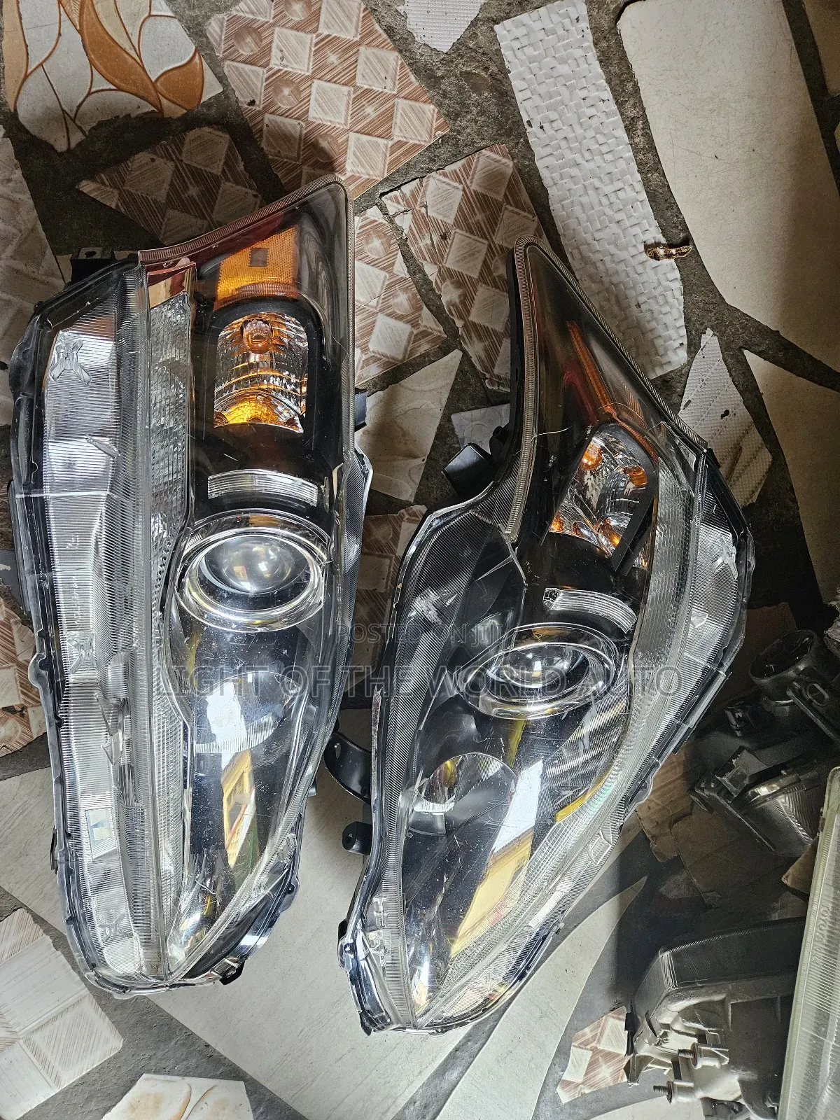 Lexus Ct Headlight Available