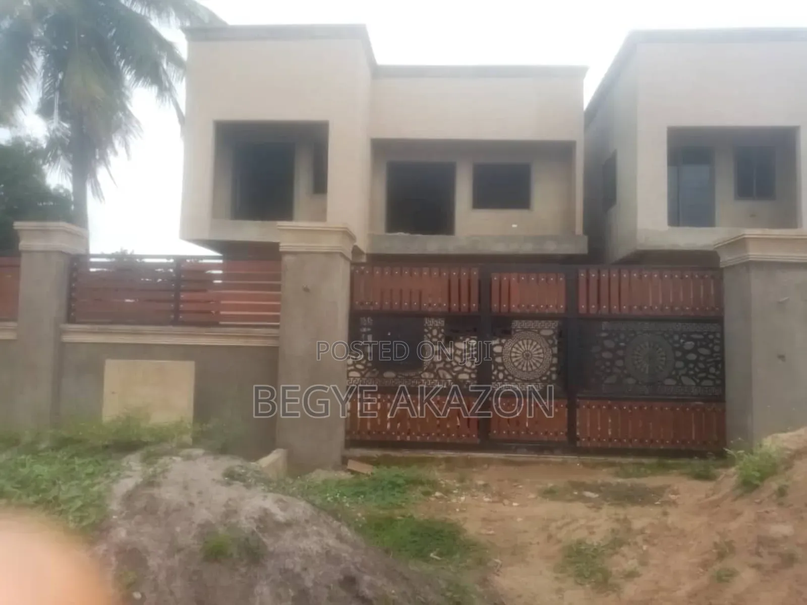 4bdrm House in Begye, Adenta for sale