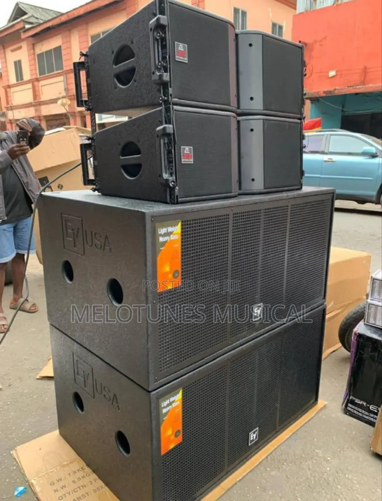 Line Array and Amplifier Rack Set