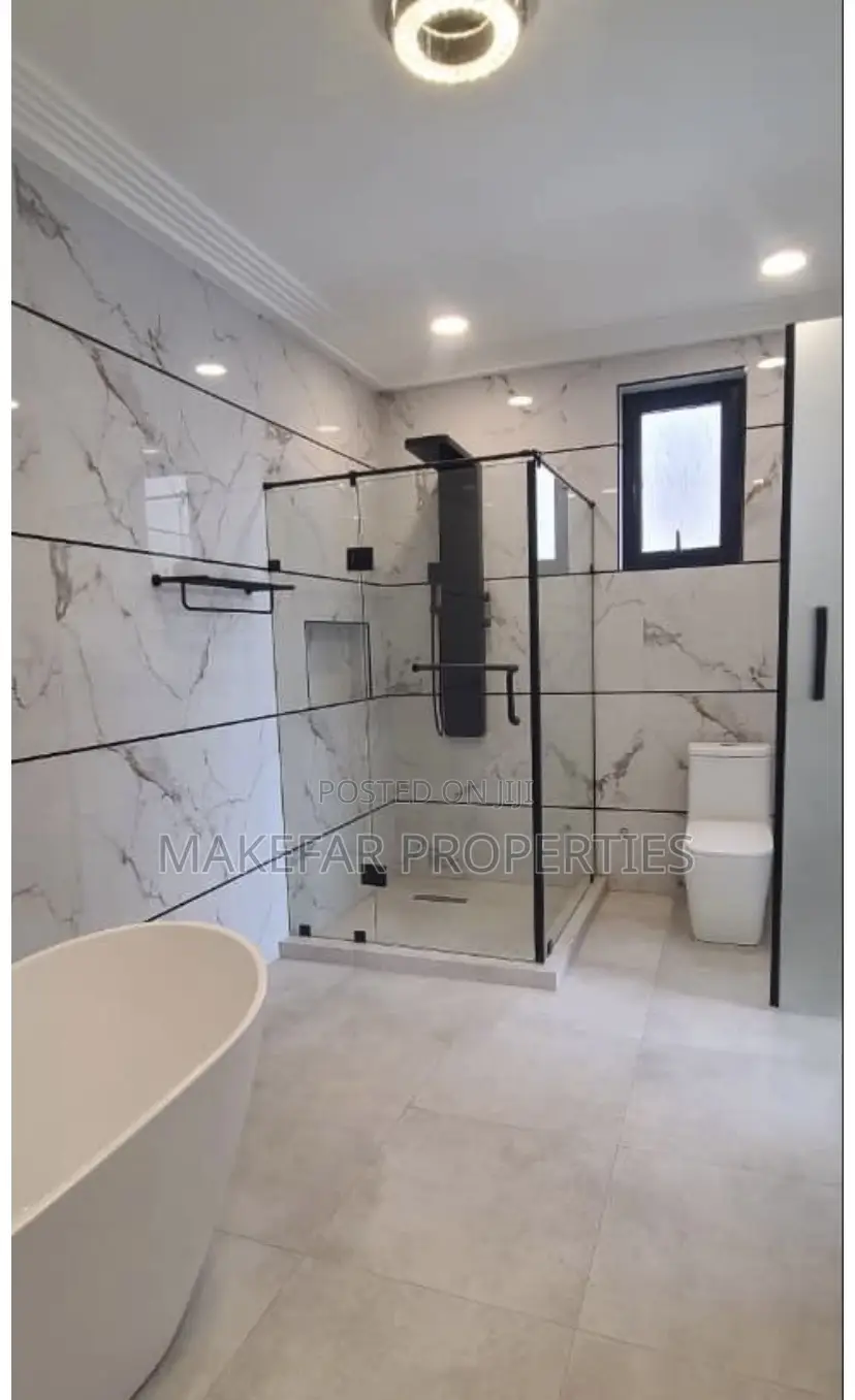 4bdrm House in East Legon for sale