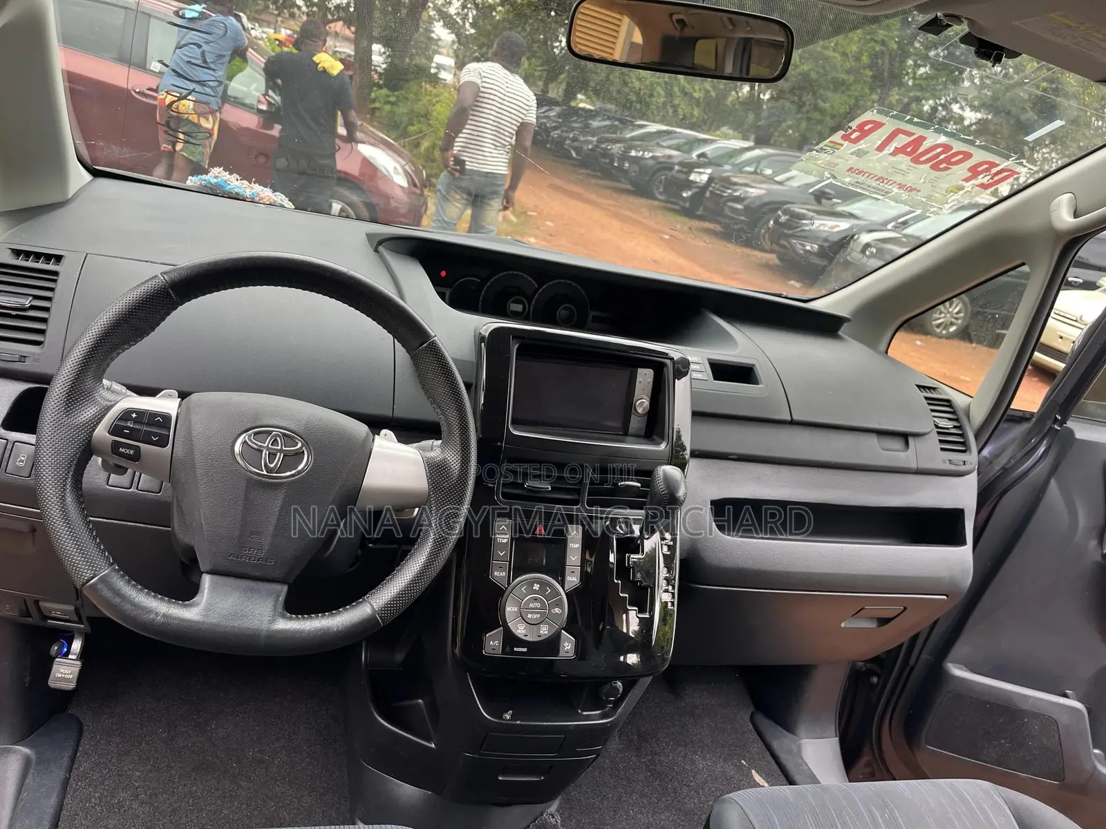 Toyota Voxy 2013 Blue