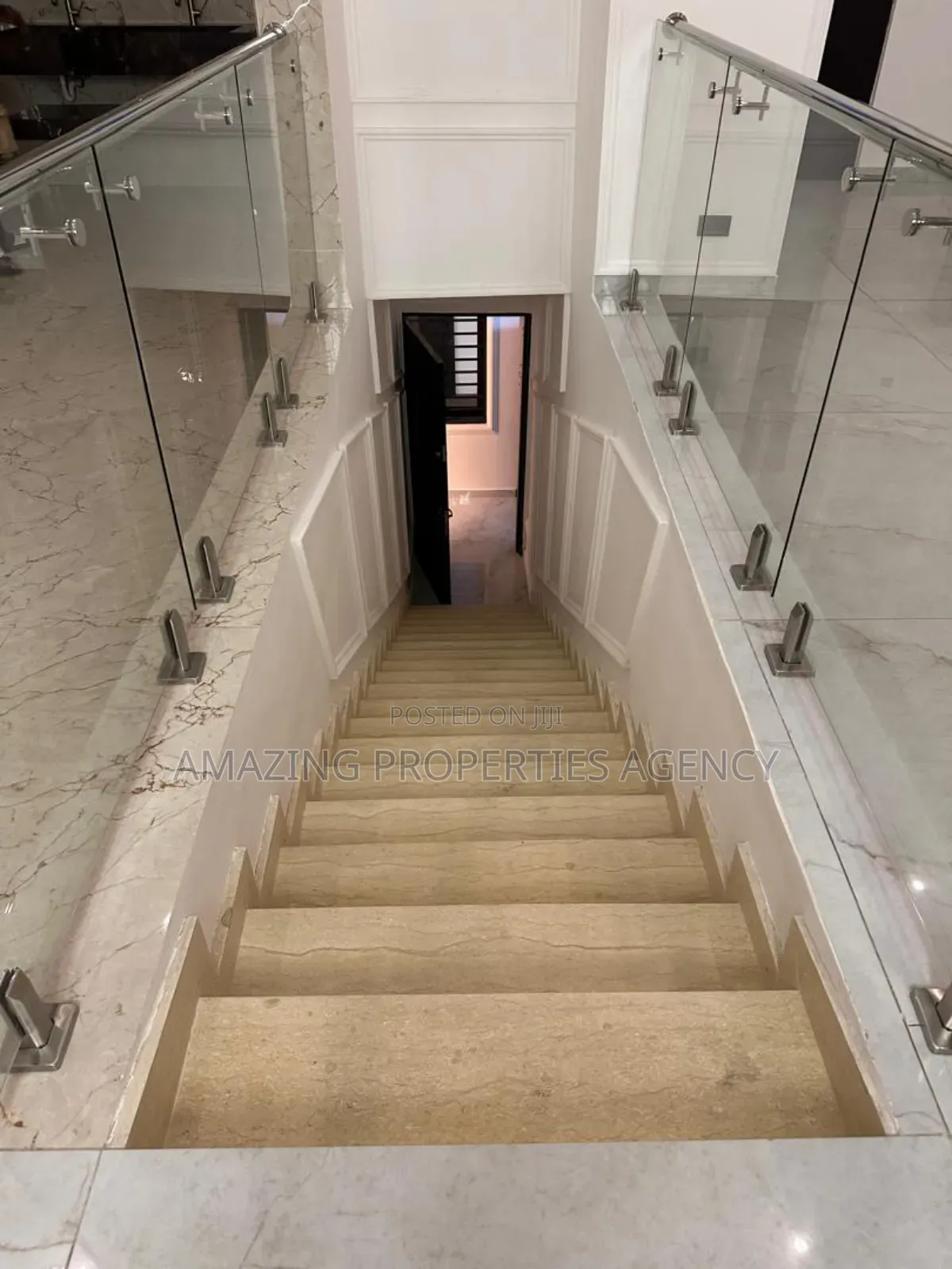 5bdrm House in East Airport for sale