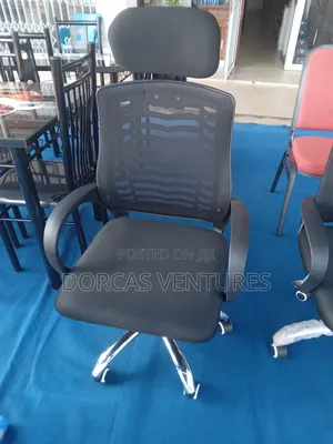 Drool Sulate Chair