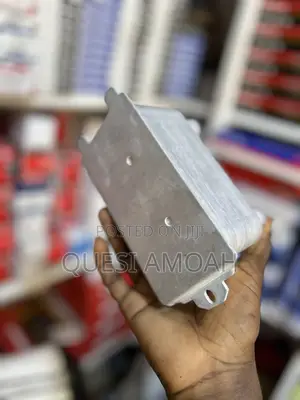 Gearbox Transmission Oil Cooler For Land Rover Range Rover.