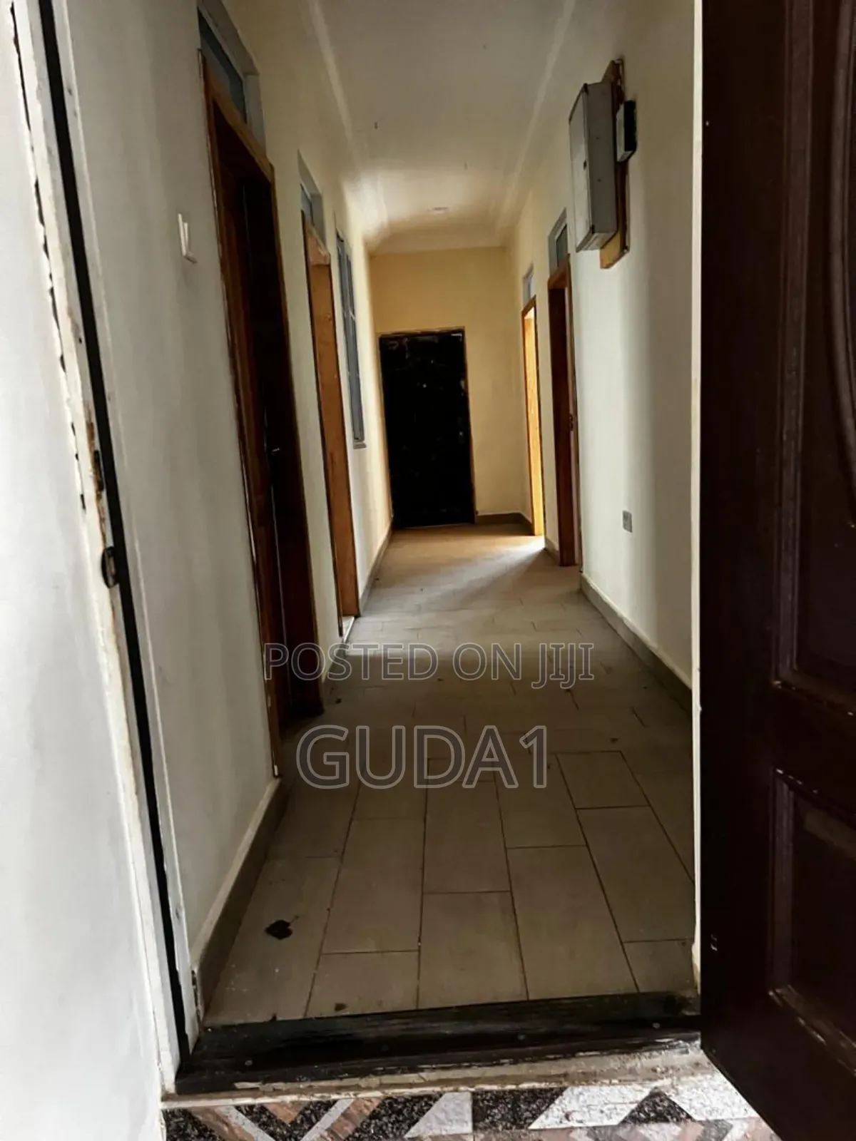 Furnished 10bdrm Mansion in Abuakwa, Kumasi Metropolitan for sale