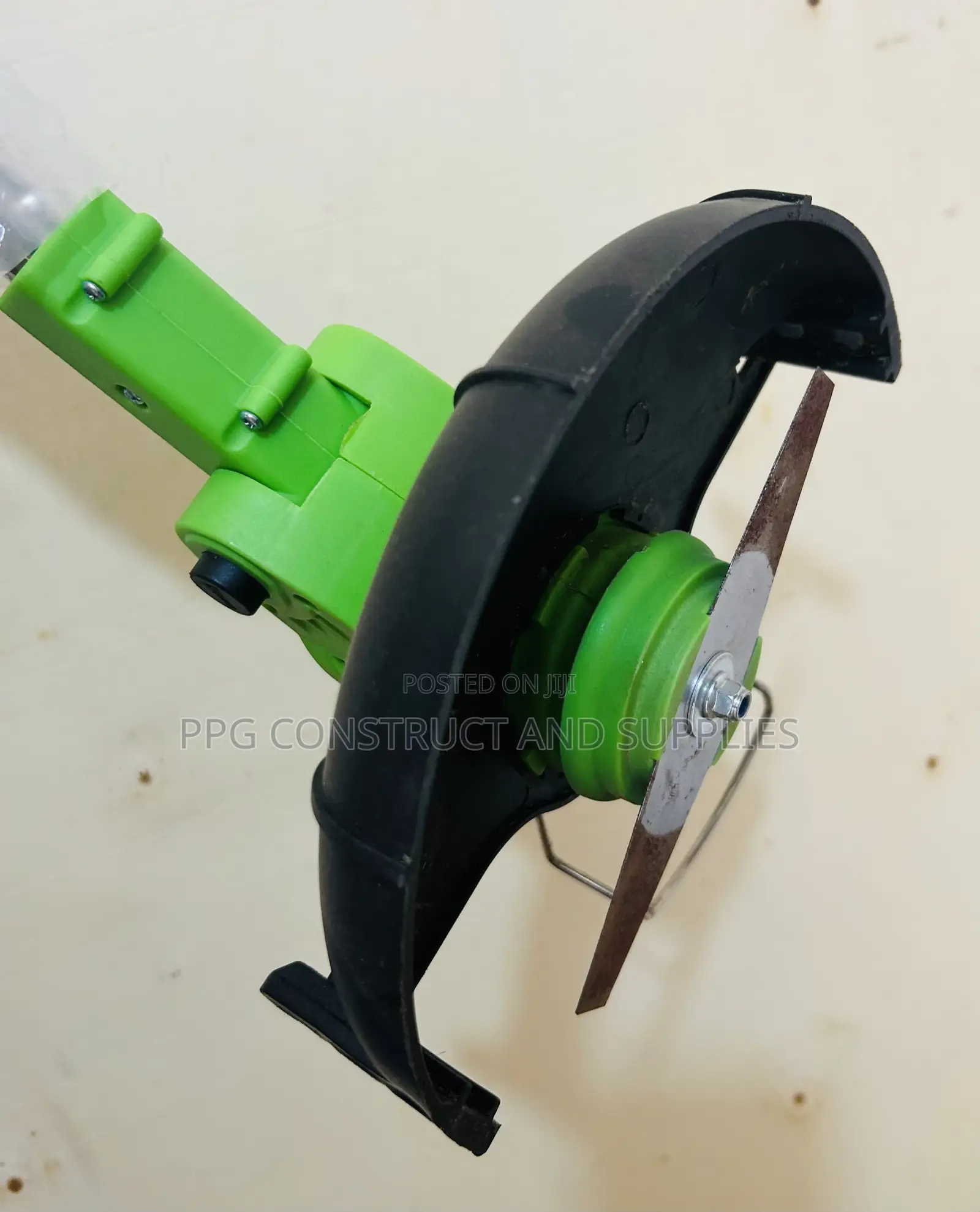 Rechargeable Lawnmower
