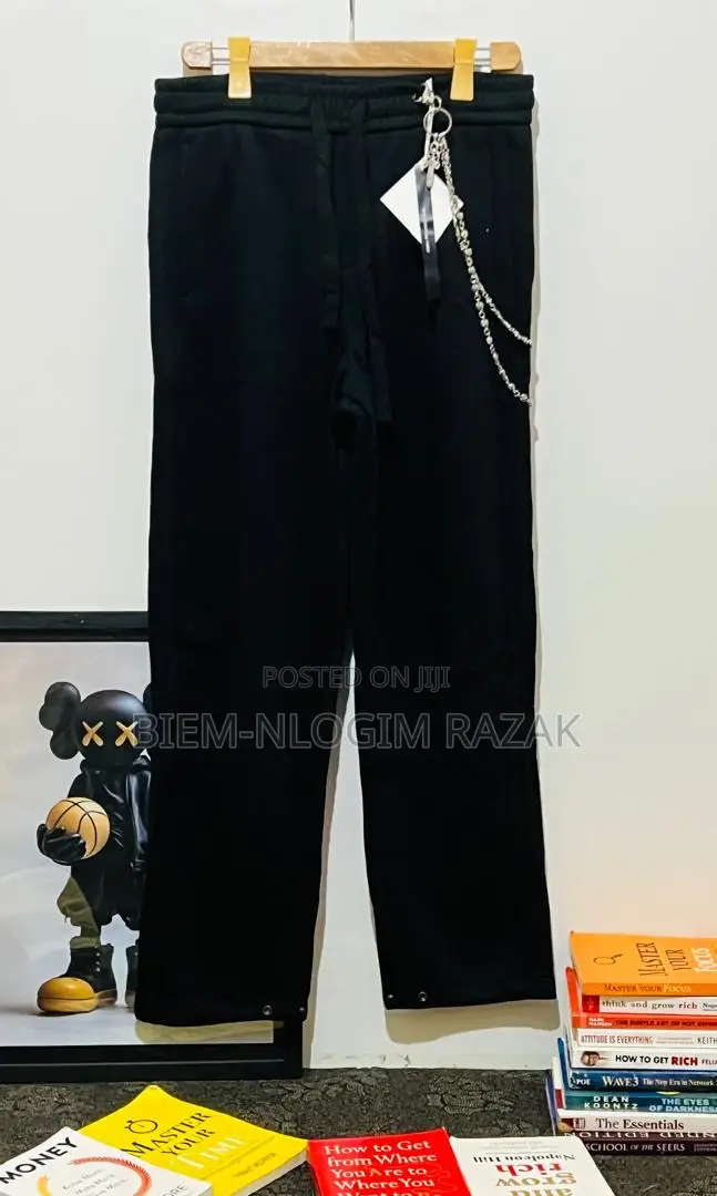 Very Thick N Heavy Cargo Joggers Available in Stock