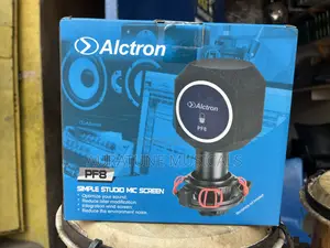 Simple Studio Microphone Screen