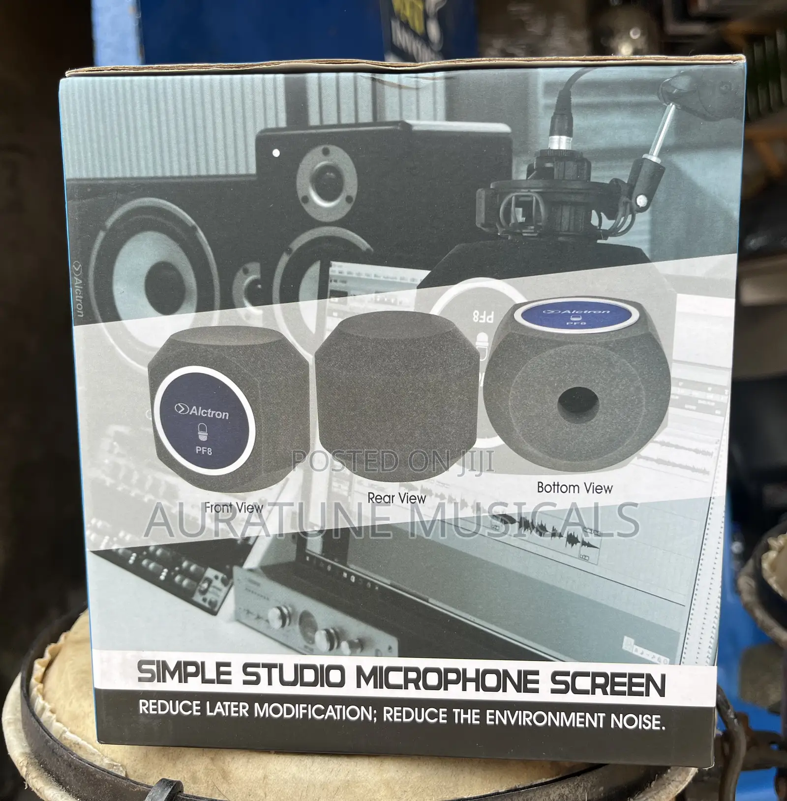 Simple Studio Microphone Screen