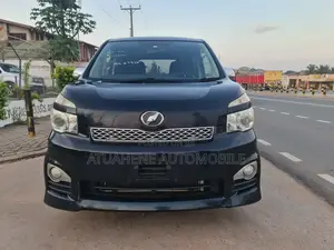 Toyota Voxy 2013 Black
