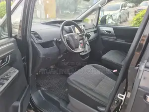 Toyota Voxy 2013 Black