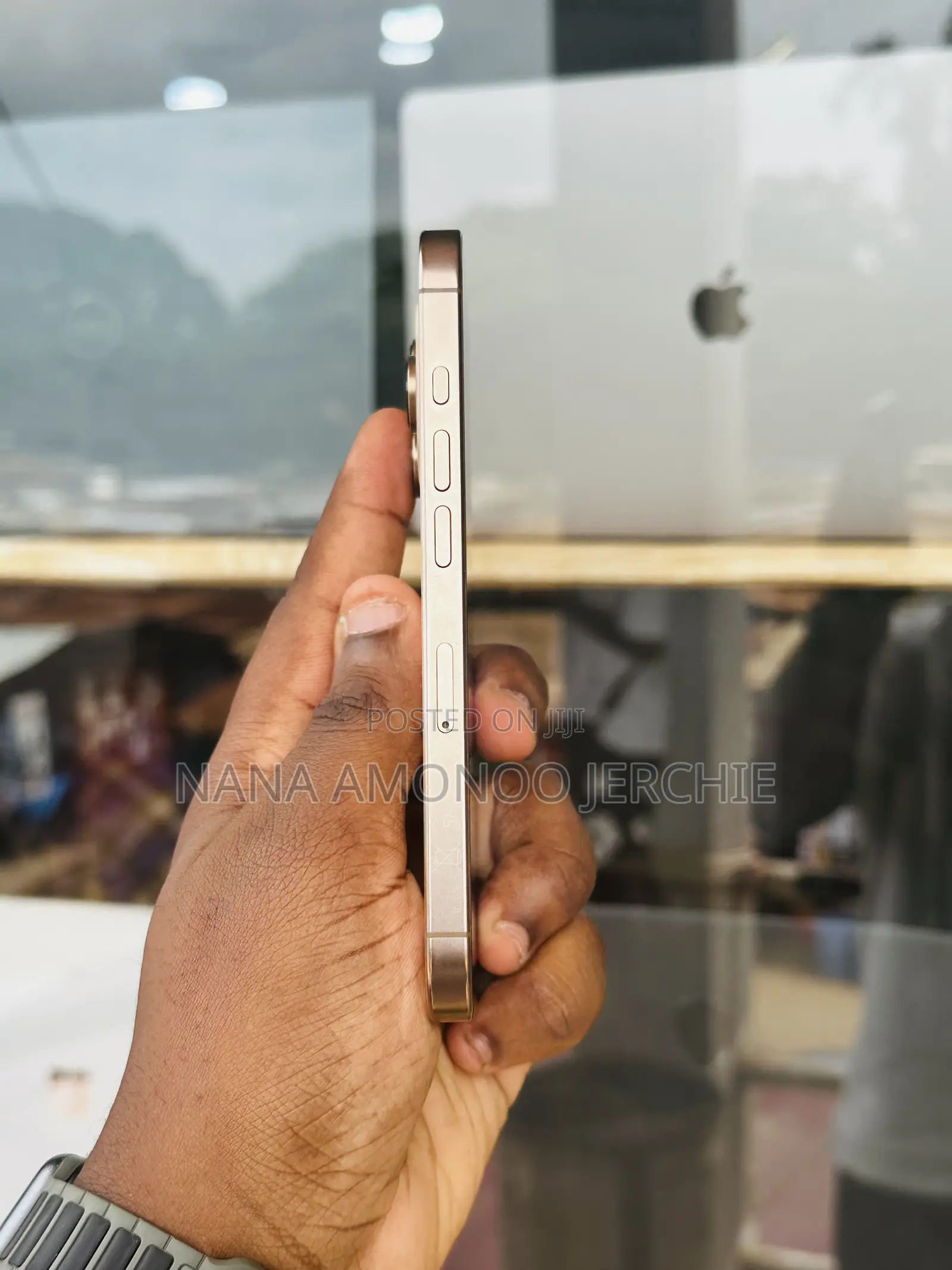 Apple iPhone 16 Pro 128 GB Gold