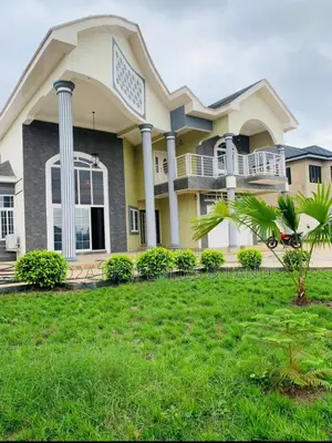 5bdrm House in East Legon (Near A&C for rent