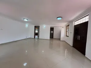 4bdrm House in East Legon for rent