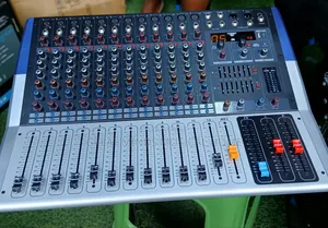 Yamaha Kv16 Powered Mixer