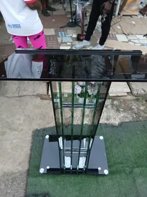 Highly Classic Glass Pulpit