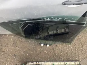 Honda Civic 22-25 Door Glass Available