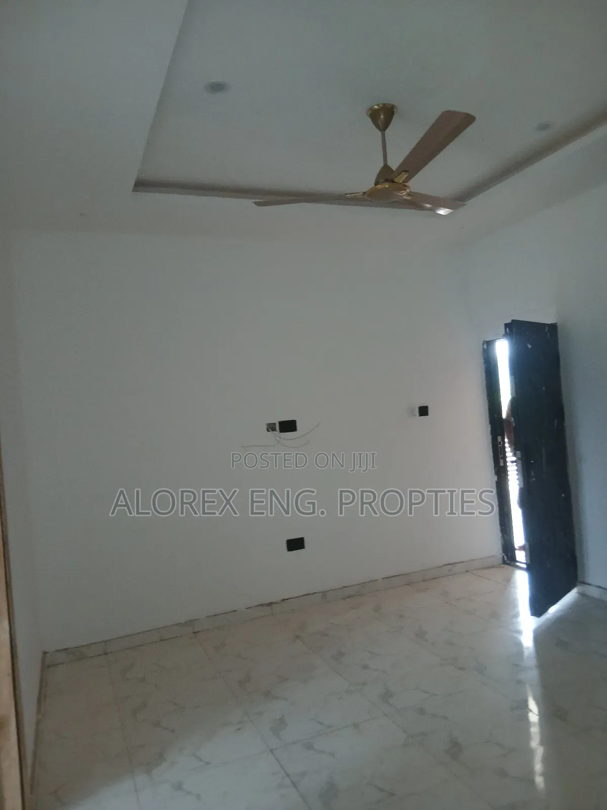 1bdrm Apartment in Single Self, Danfa for rent