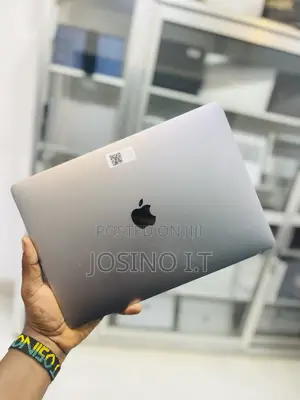 Laptop Apple MacBook Pro 8GB Intel Core I5 SSD 256GB