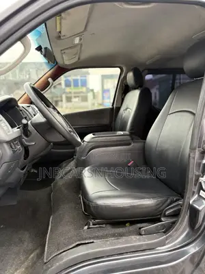 Toyota HiAce 2013 Grey