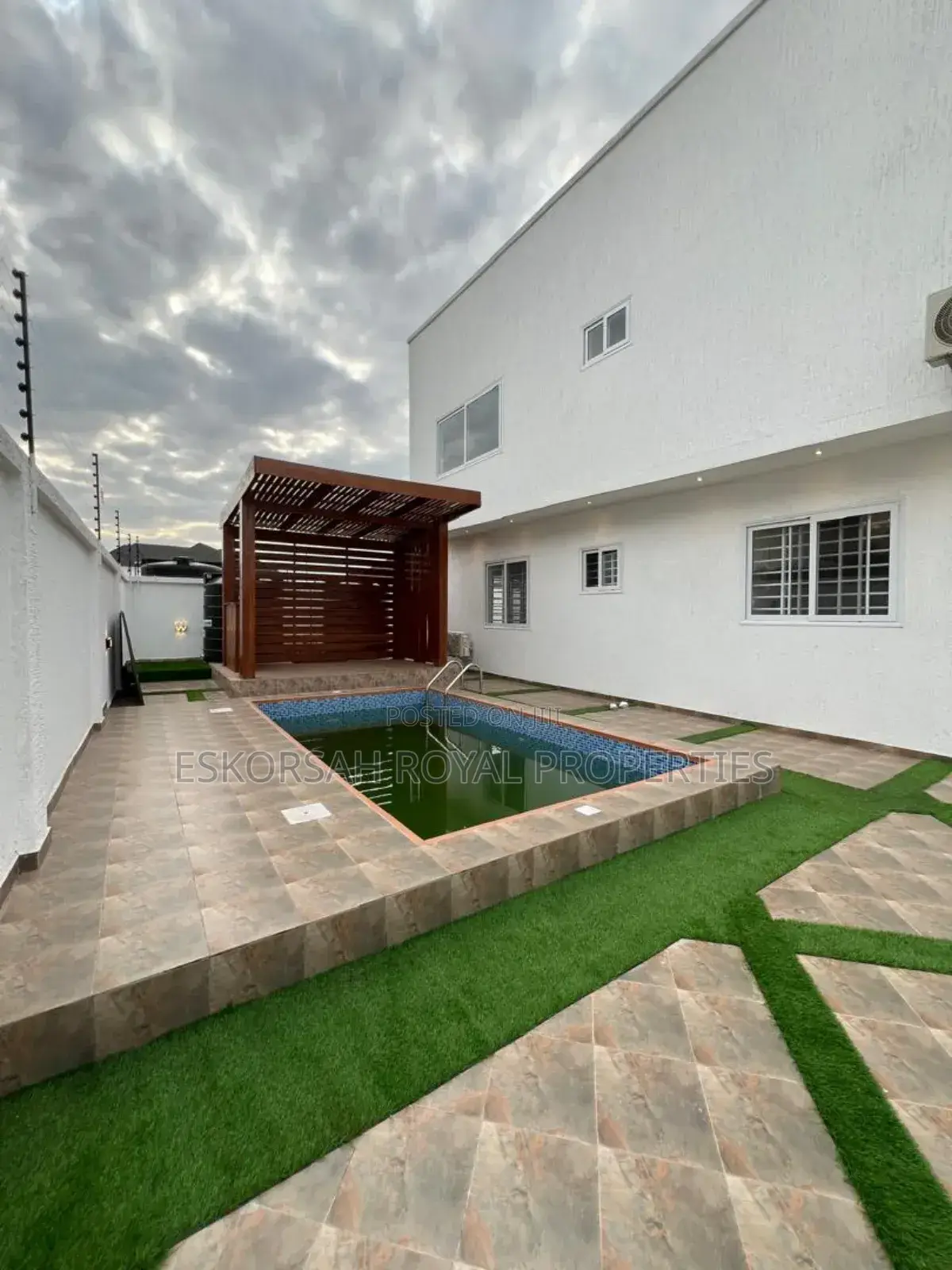 4bdrm House in New Legon for sale