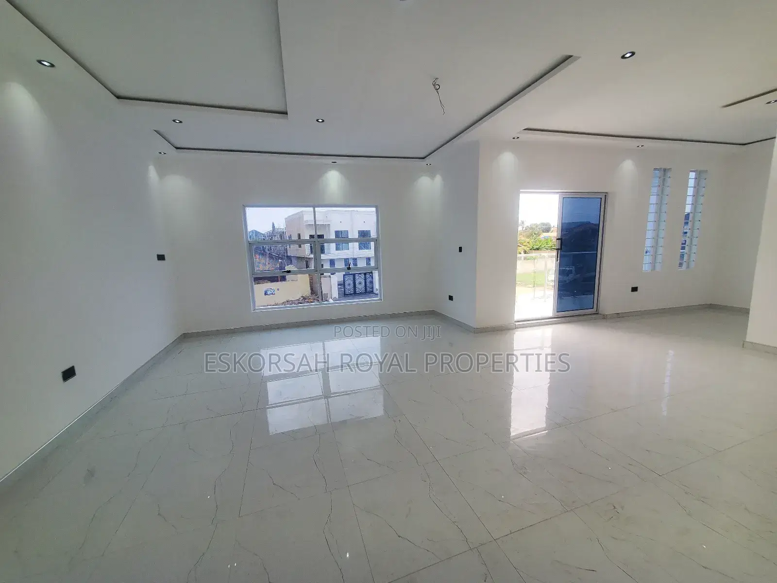 4bdrm House in Ashaley Botwe for sale