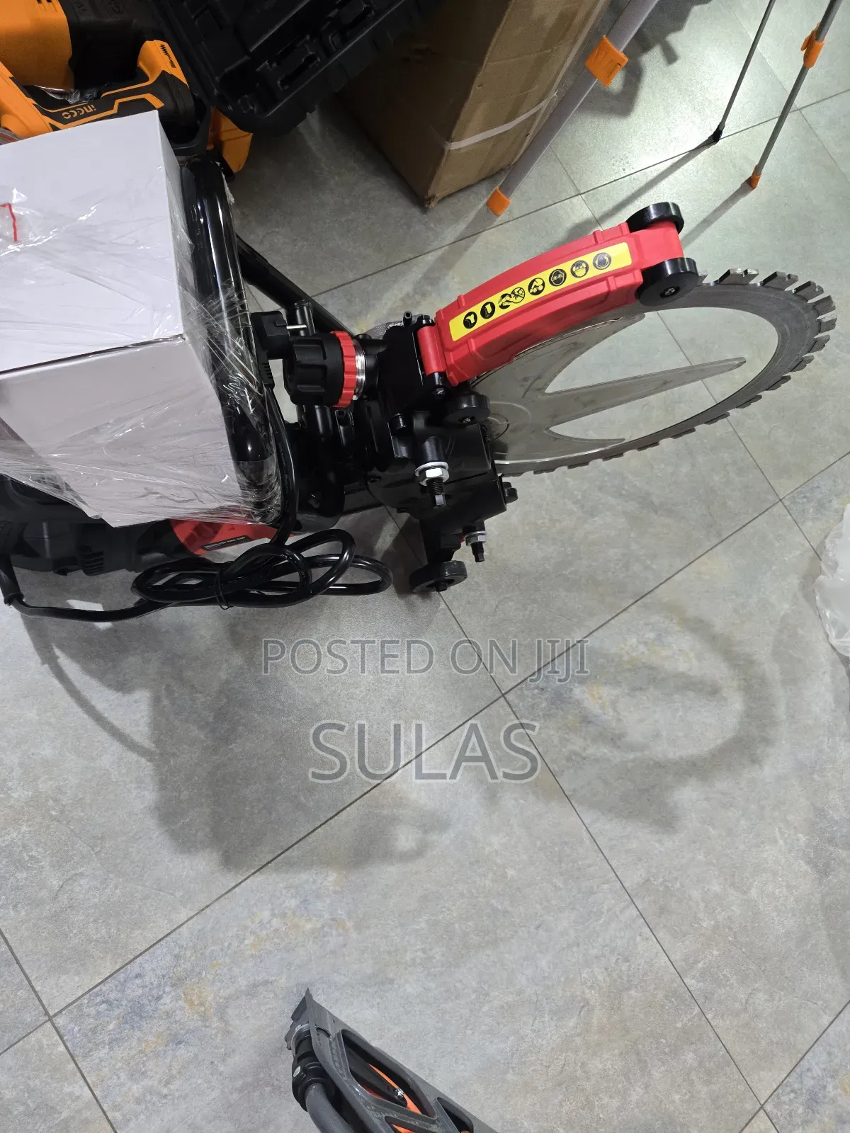 Wall Cutting Machine