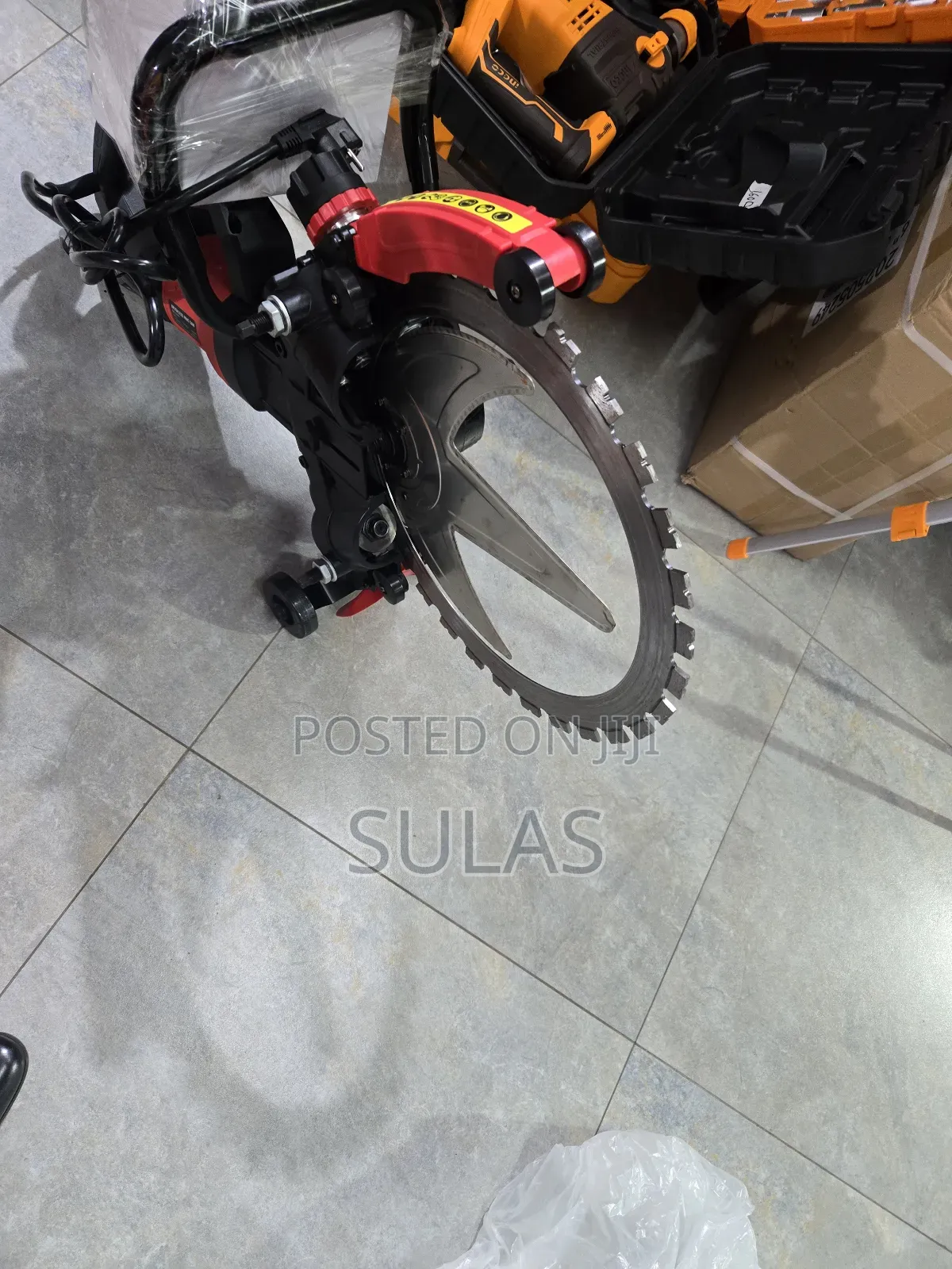 Wall Cutting Machine