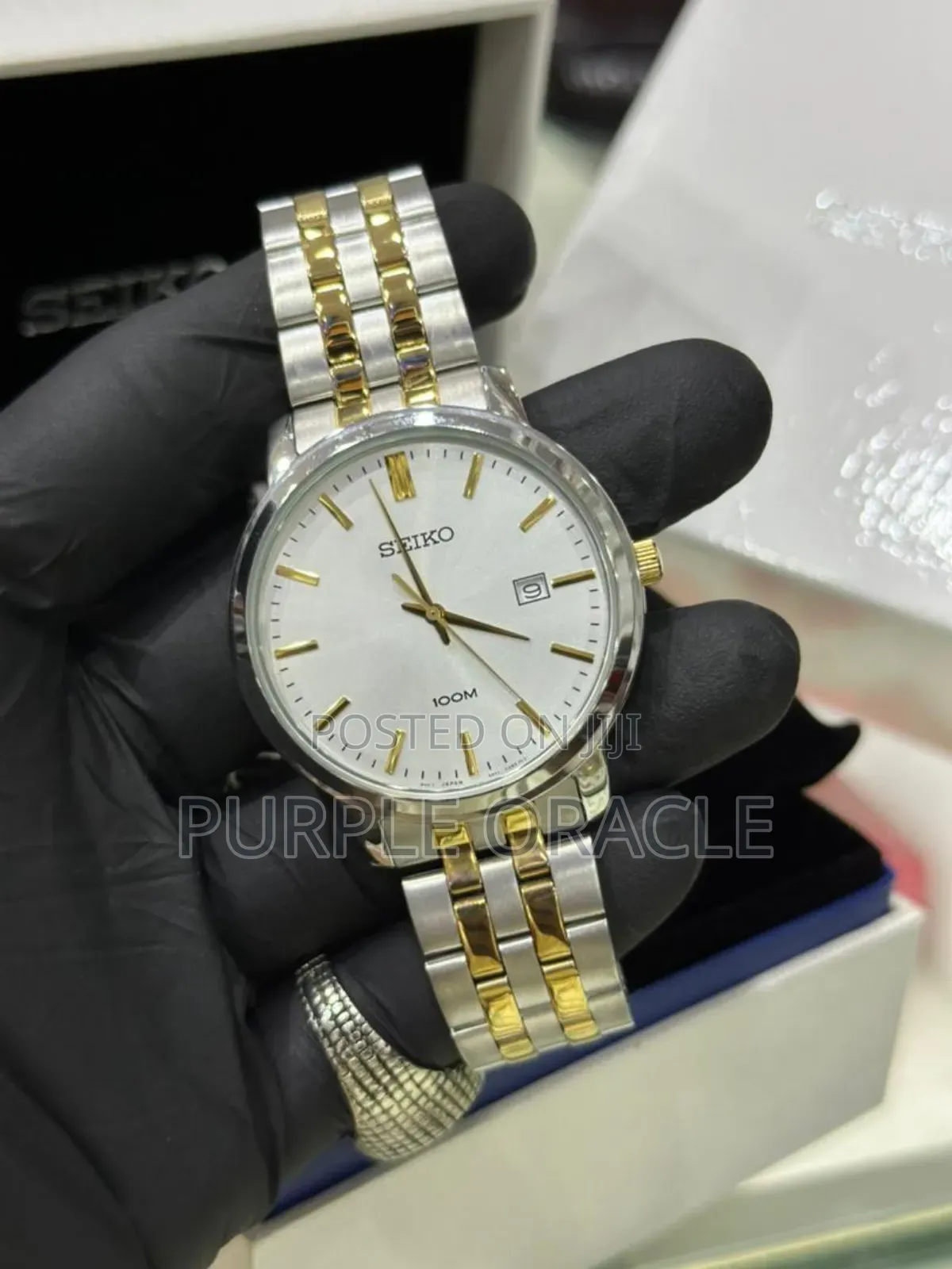 Versatile Quartz Movement Seiko Timepiece