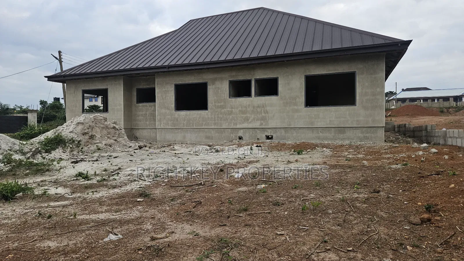 4bdrm House in Appiadu Kokoben, Kumasi Metropolitan for sale