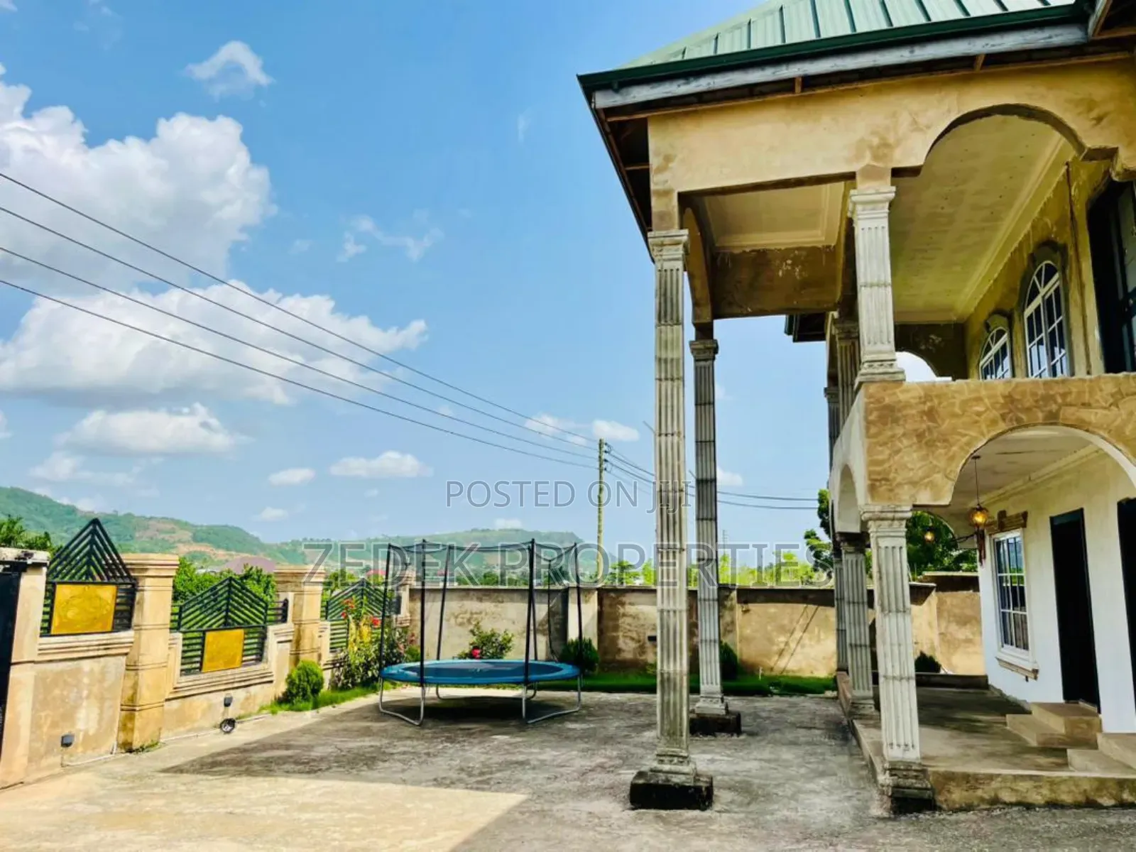 4bdrm Apartment in Nsawam, Ga West Municipal for rent