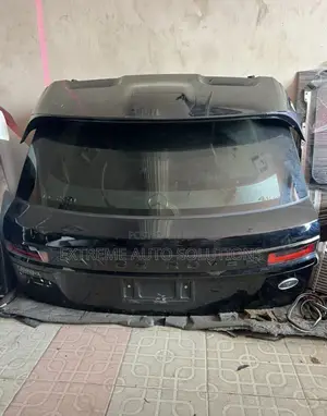 Range Rover Velar 17-22 Tailgate