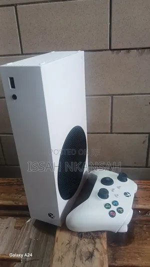 Xbox Series (S)