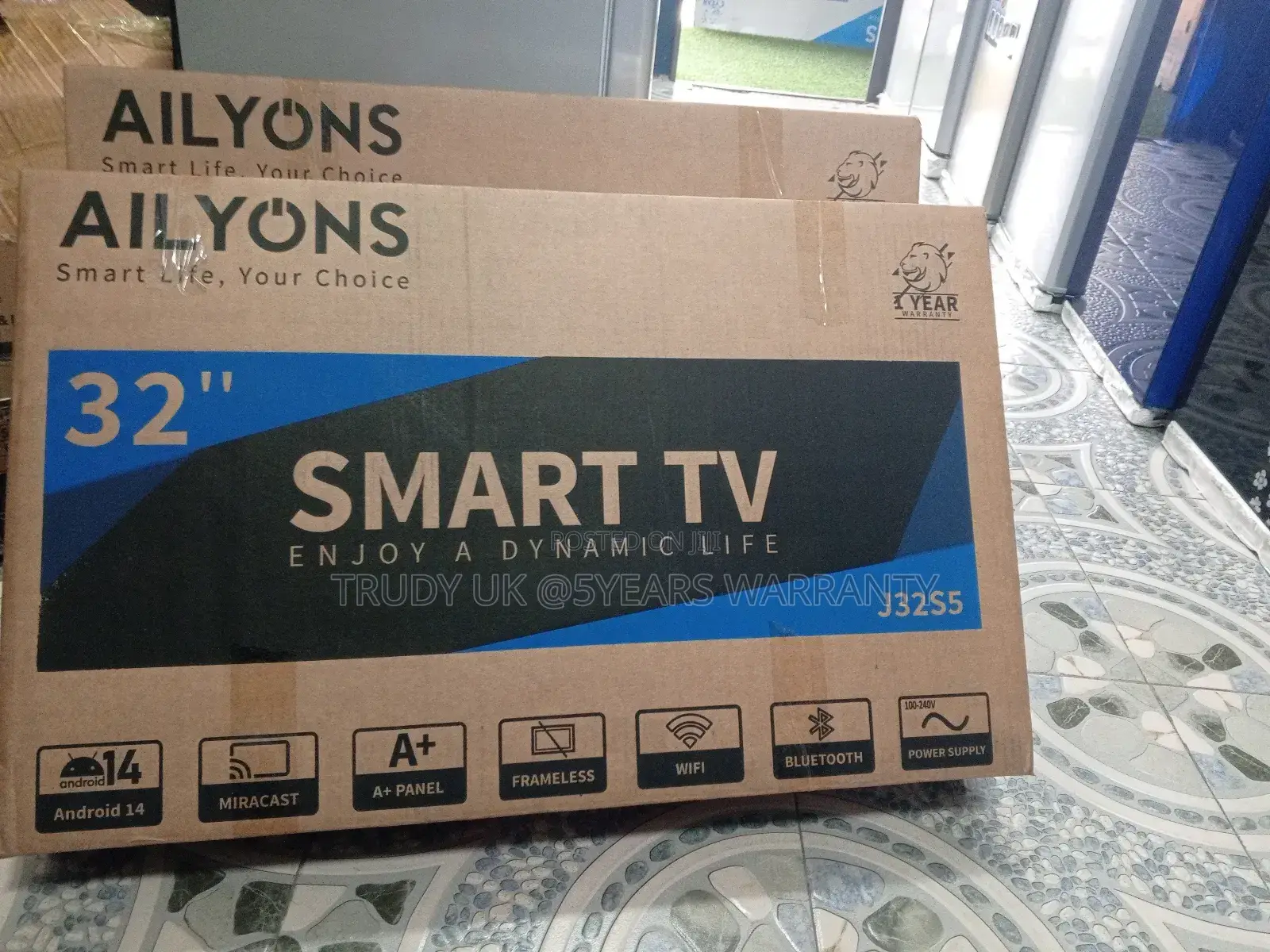 Ailyons 32inches Smart Television