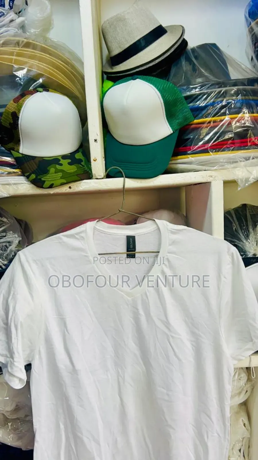 Quality v-Neck From Usa  Gildan Brand v-Neck