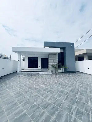 3bdrm House in Lakeside , New Legon for sale