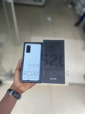 New Samsung Galaxy S20 128 GB Blue
