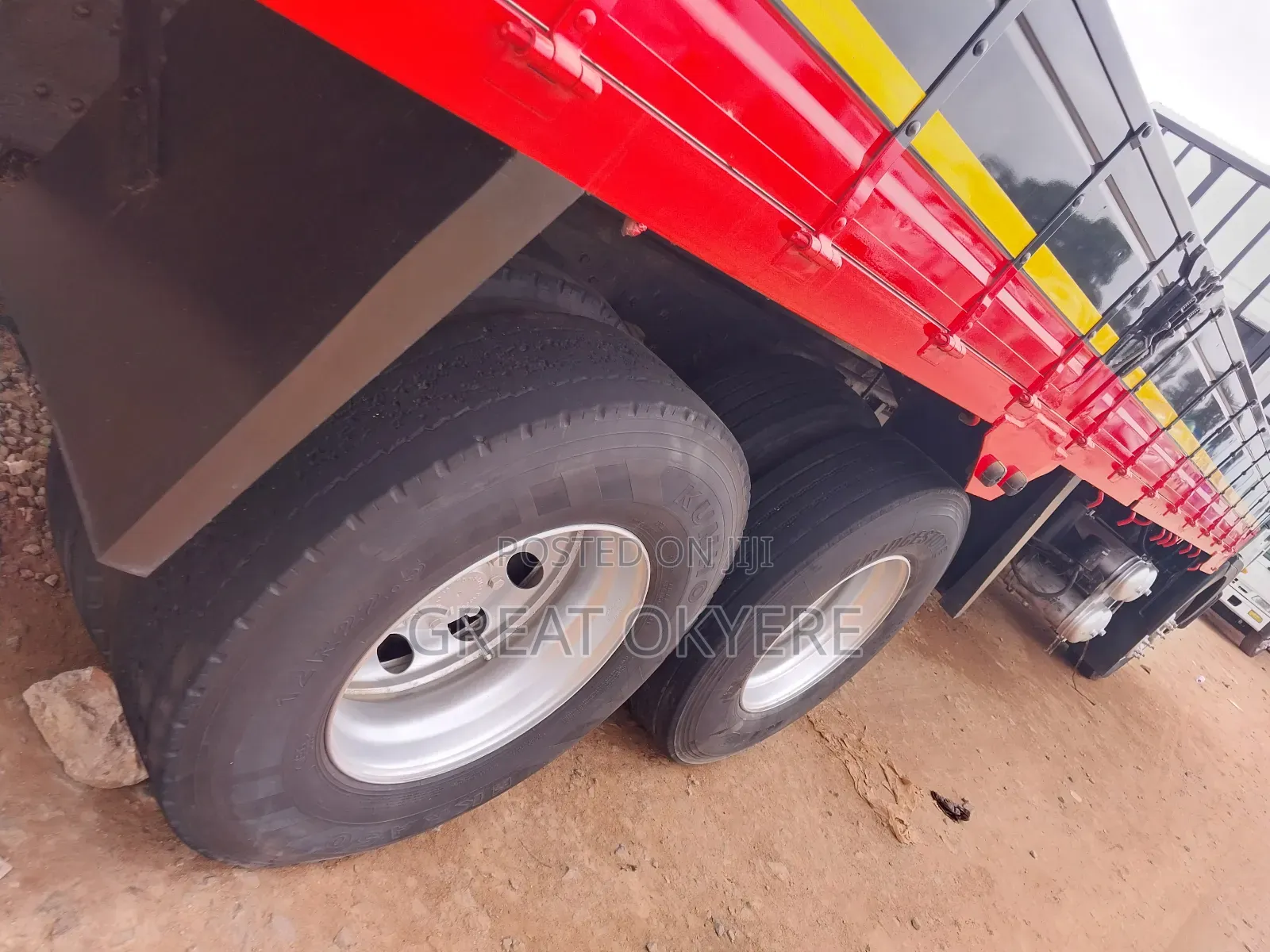 Hyundai 11 Tons Truck